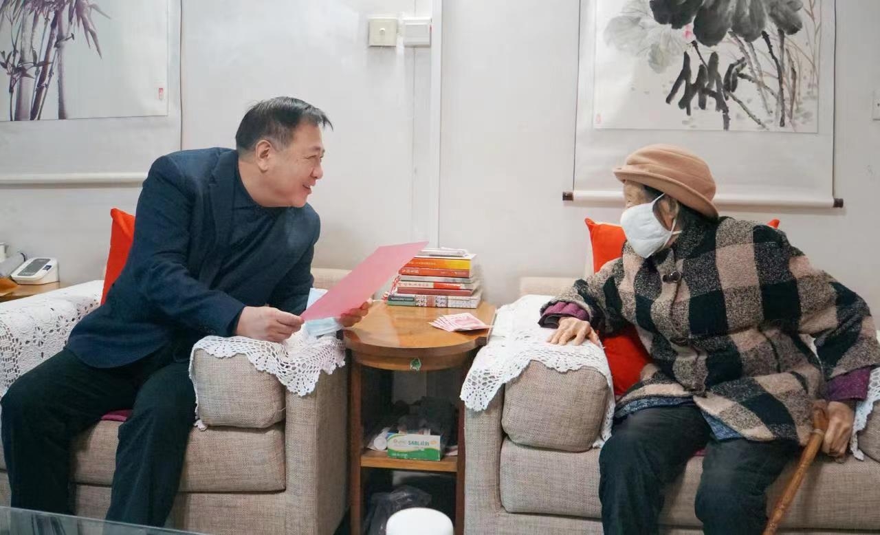 情系老干部 慰問(wèn)暖人心 ——工投集團(tuán)開展春節(jié)前走訪慰問(wèn)