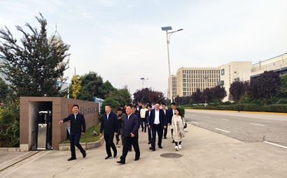 團(tuán)市委、市貿(mào)促會(huì)、市青企協(xié)一行到工投集團(tuán)涇河產(chǎn)業(yè)園考察交流