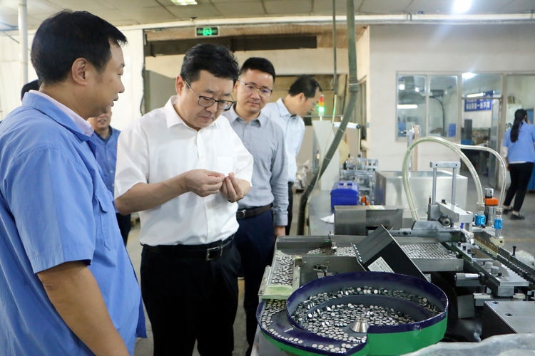 集團(tuán)安全生產(chǎn)百日行動(dòng)督導(dǎo)組到西無二集團(tuán)、汽車工業(yè)公司督導(dǎo)檢查